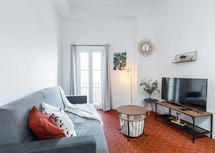 Lovely 1 Bdr In Harbor Area Apartament Nicea